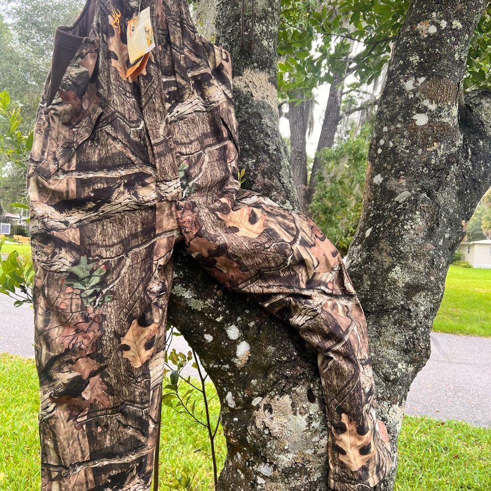 Insulated rain bib NWT